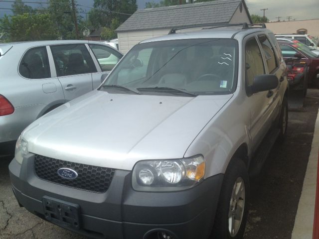 2005 Ford Escape SL 4x4 Regular Cab