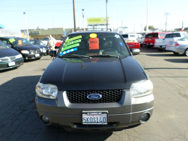 2005 Ford Escape SL 4x4 Regular Cab