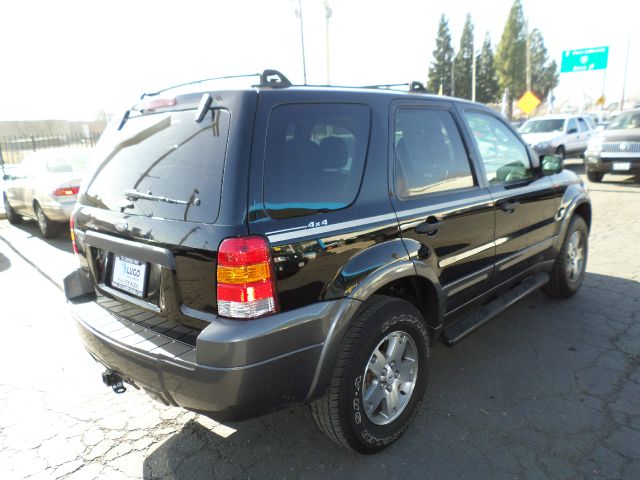 2005 Ford Escape SL 4x4 Regular Cab