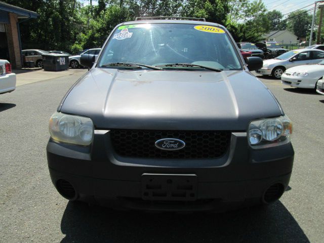 2005 Ford Escape Reg Cab 159.5 WB C5B