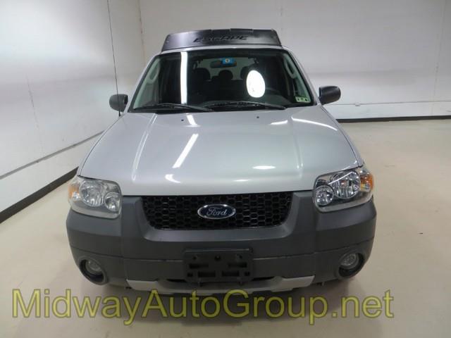 2005 Ford Escape ESi