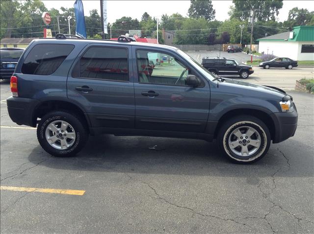 2005 Ford Escape HD Dually 4x4