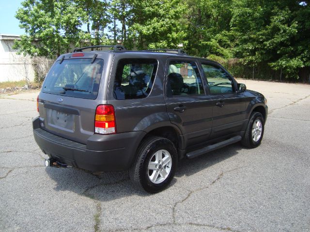 2005 Ford Escape Reg Cab 159.5 WB C5B