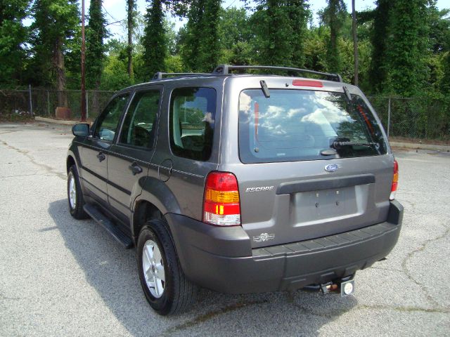 2005 Ford Escape Reg Cab 159.5 WB C5B