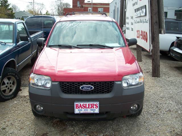 2005 Ford Escape ESi