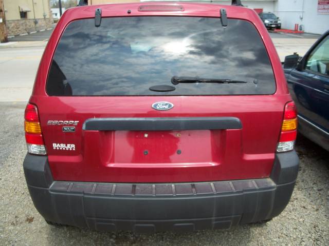 2005 Ford Escape ESi