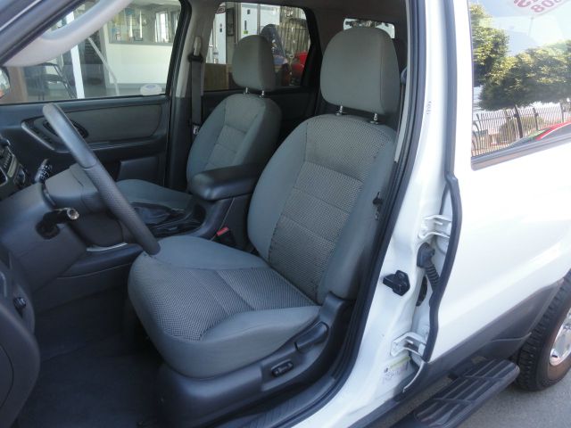 2005 Ford Escape SL 4x4 Regular Cab