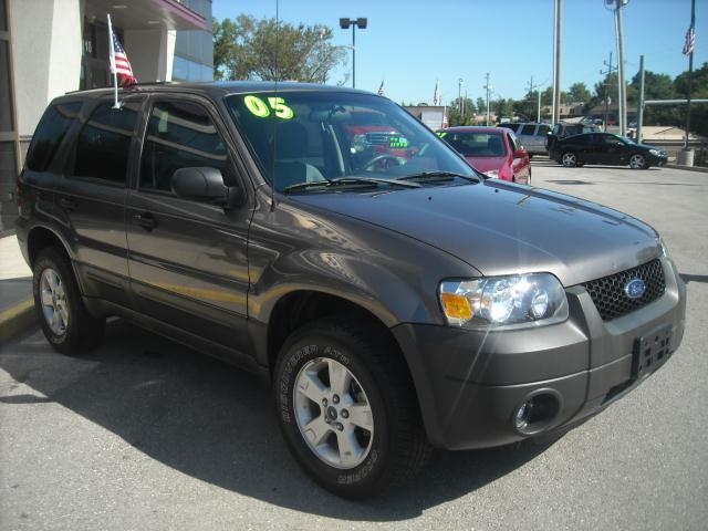 2005 Ford Escape Unknown