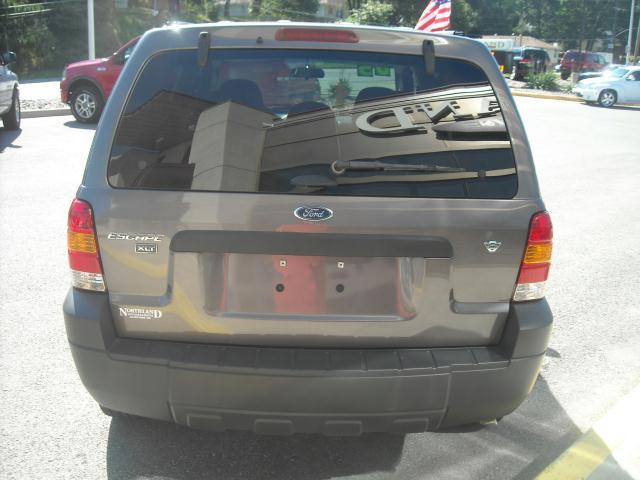 2005 Ford Escape Unknown