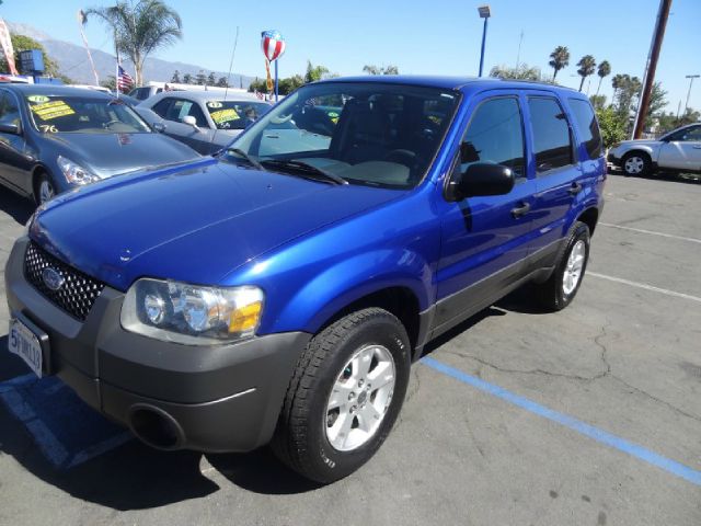 2005 Ford Escape 15