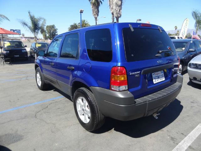 2005 Ford Escape 15