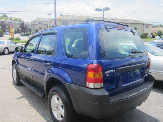 2005 Ford Escape Reg Cab 159.5 WB C5B