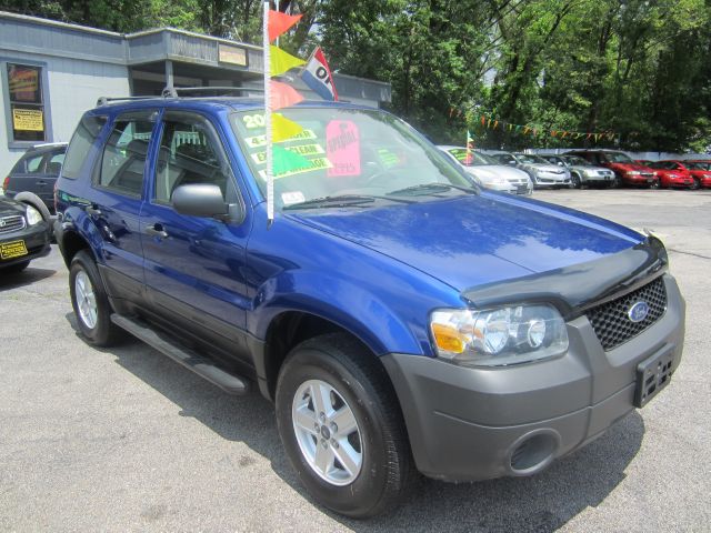 2005 Ford Escape Reg Cab 159.5 WB C5B