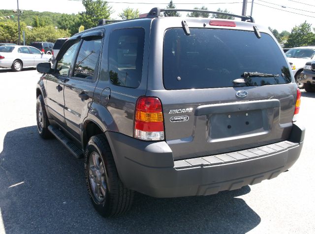 2005 Ford Escape Reg Cab 159.5 WB C5B