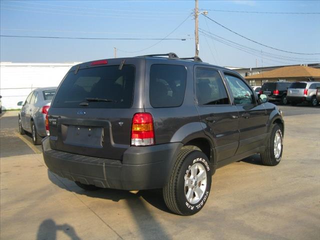 2005 Ford Escape Unknown