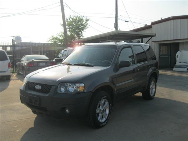 2005 Ford Escape Unknown