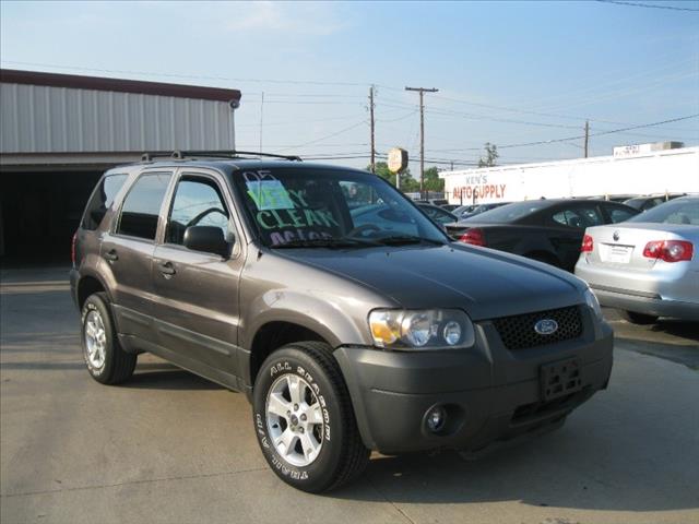 2005 Ford Escape Unknown