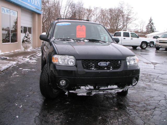 2005 Ford Escape SLT 25