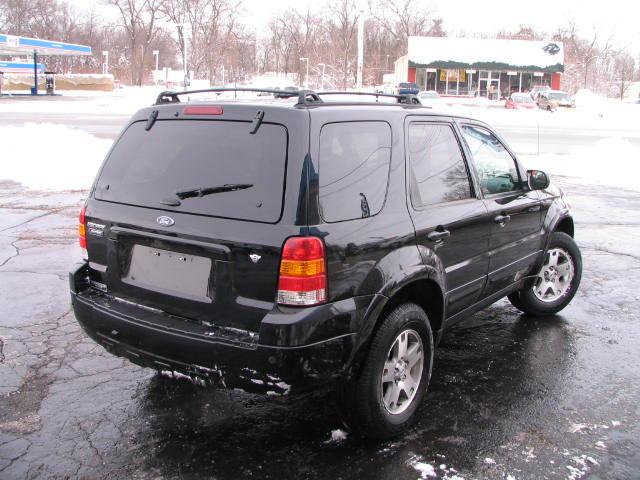 2005 Ford Escape SLT 25