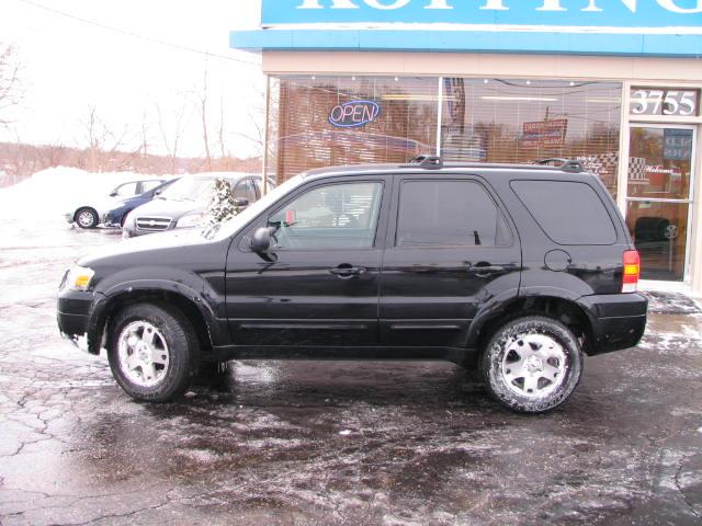 2005 Ford Escape SLT 25