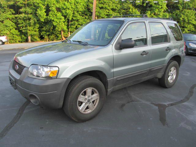 2005 Ford Escape Reg Cab 159.5 WB C5B