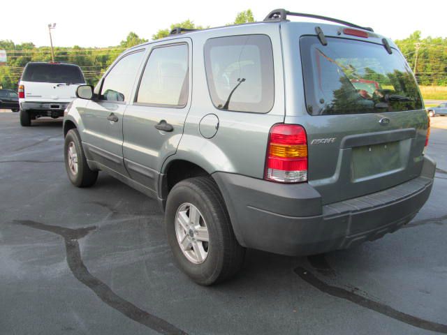 2005 Ford Escape Reg Cab 159.5 WB C5B