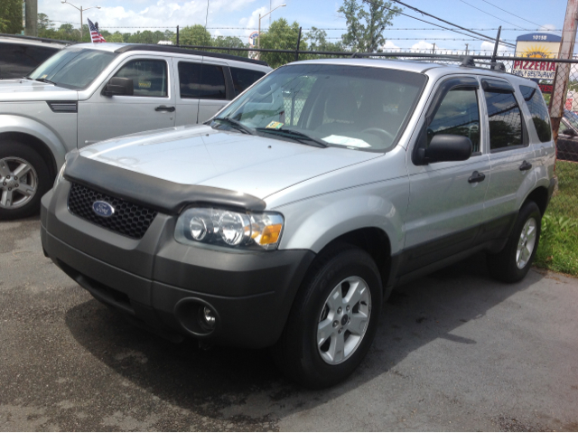 2005 Ford Escape SL 4x4 Regular Cab