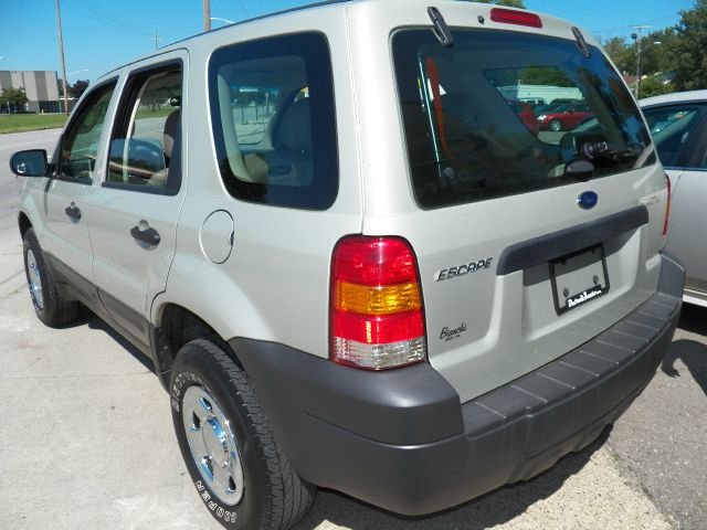 2005 Ford Escape Reg Cab 159.5 WB C5B