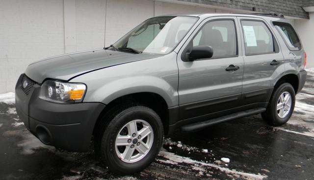 2005 Ford Escape XLS