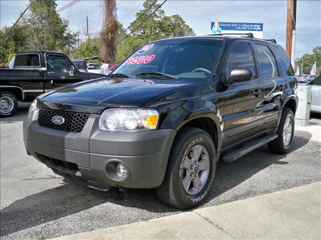 2005 Ford Escape ESi