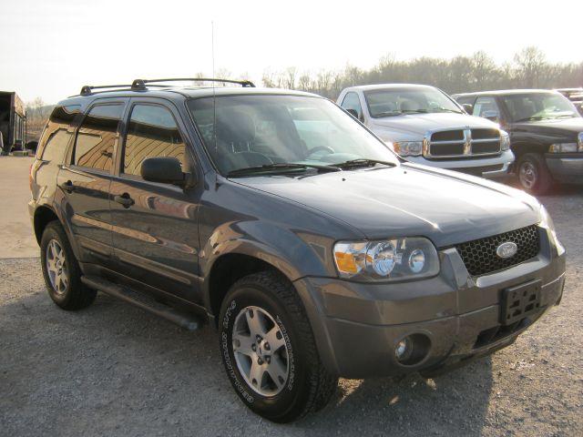 2005 Ford Escape 15