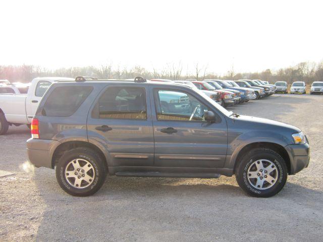 2005 Ford Escape 15