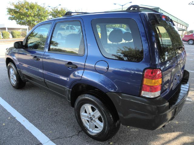 2005 Ford Escape Reg Cab 159.5 WB C5B