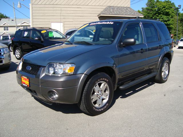 2005 Ford Escape 15