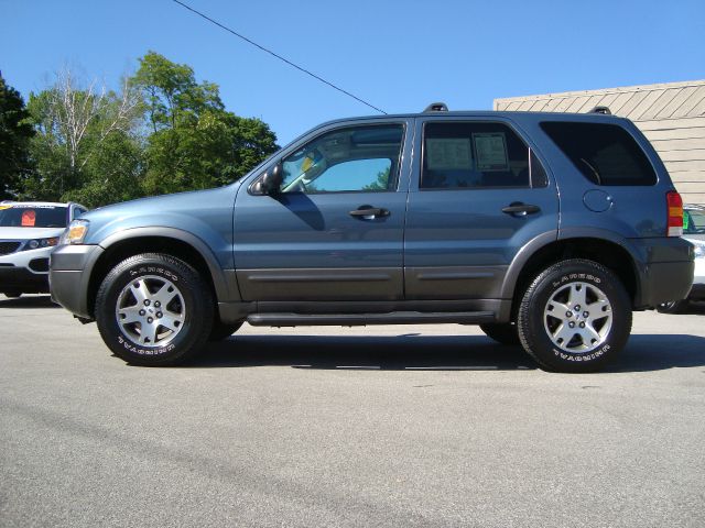 2005 Ford Escape 15