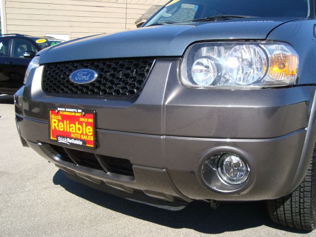 2005 Ford Escape 15