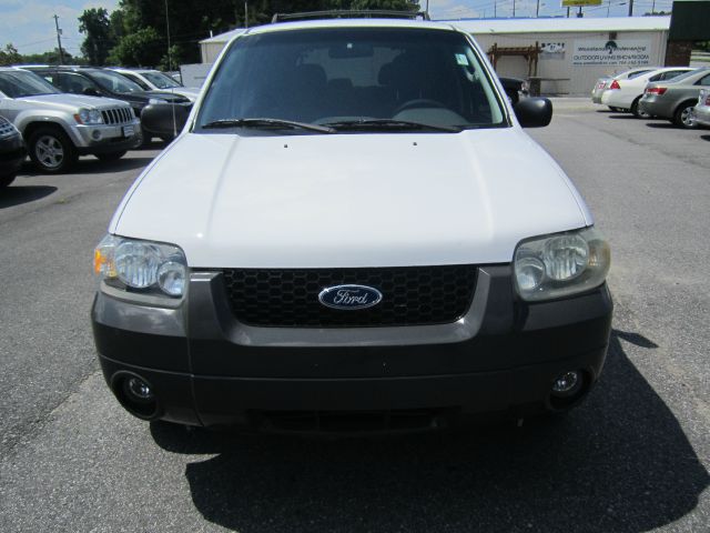 2005 Ford Escape SL 4x4 Regular Cab