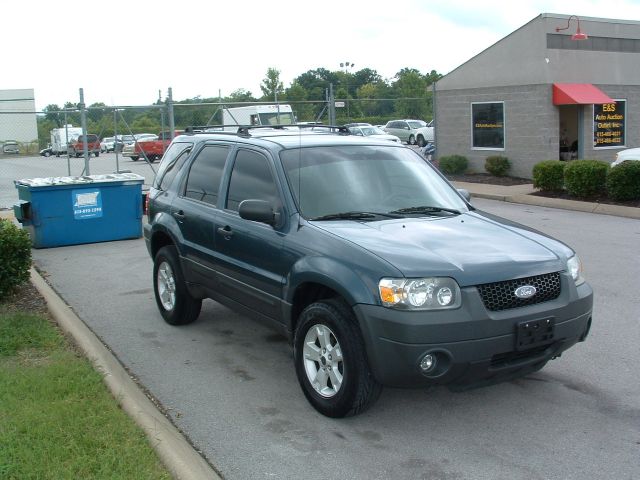 2005 Ford Escape SL 4x4 Regular Cab