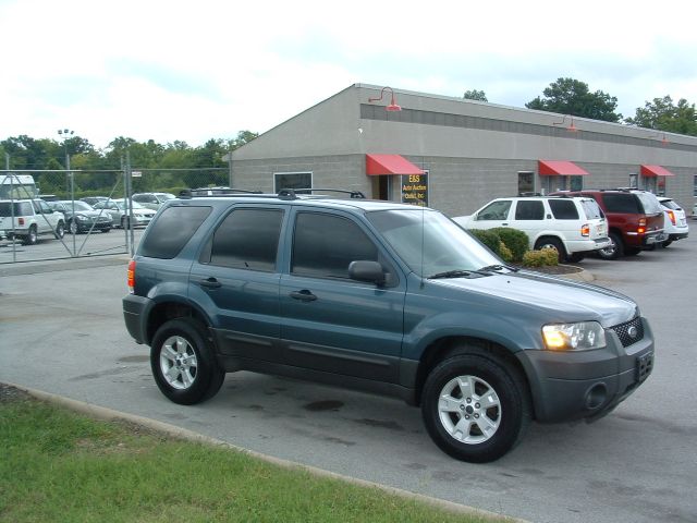 2005 Ford Escape SL 4x4 Regular Cab