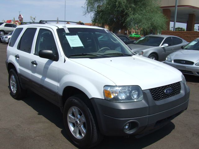 2005 Ford Escape SL 4x4 Regular Cab