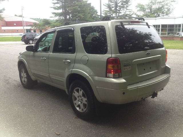 2005 Ford Escape Super