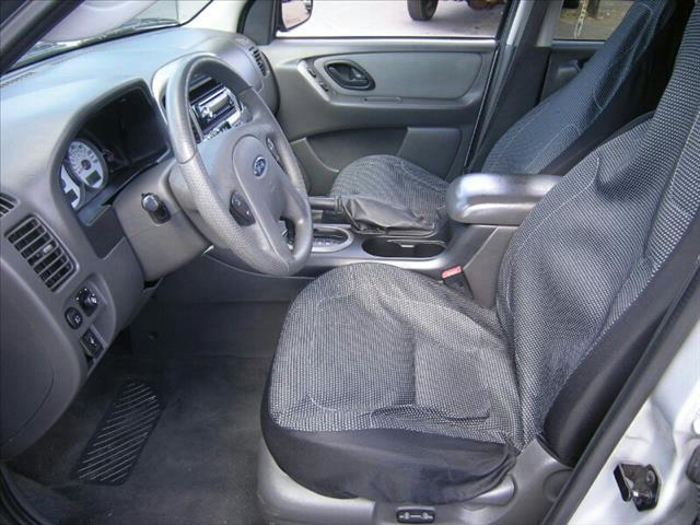 2005 Ford Escape Unknown