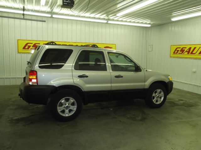 2005 Ford Escape SL 4x4 Regular Cab