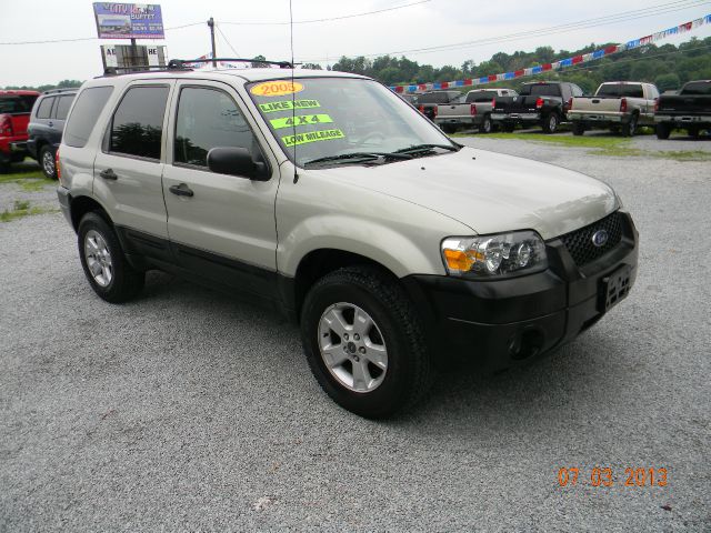 2005 Ford Escape SL 4x4 Regular Cab