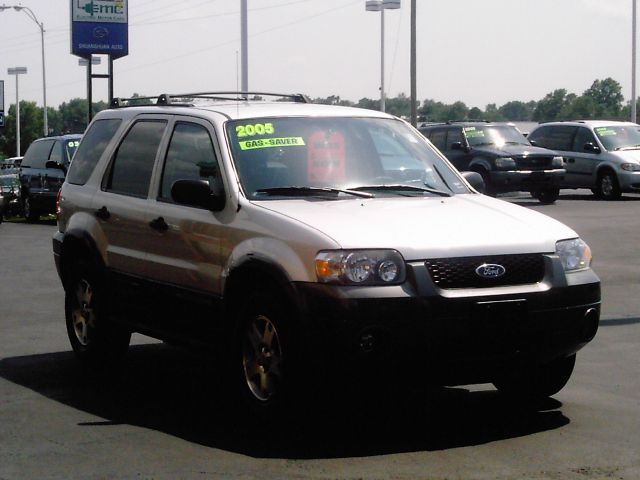 2005 Ford Escape SL 4x4 Regular Cab