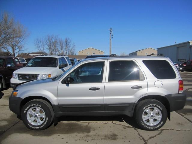 2005 Ford Escape ESi