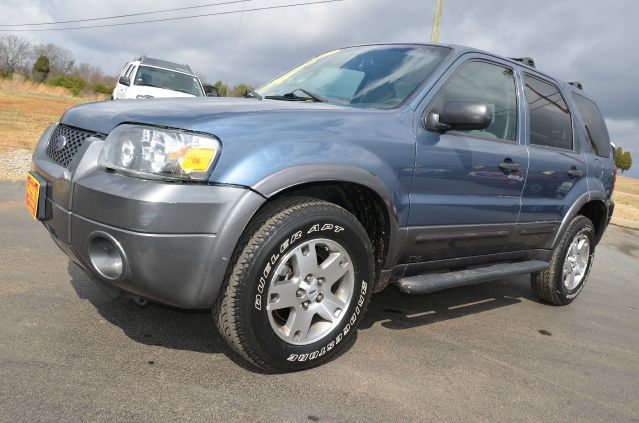 2005 Ford Escape SL 4x4 Regular Cab