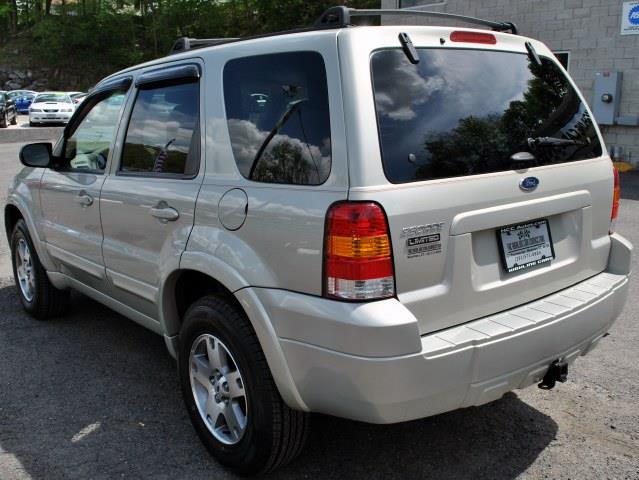 2005 Ford Escape HD Dually 4x4