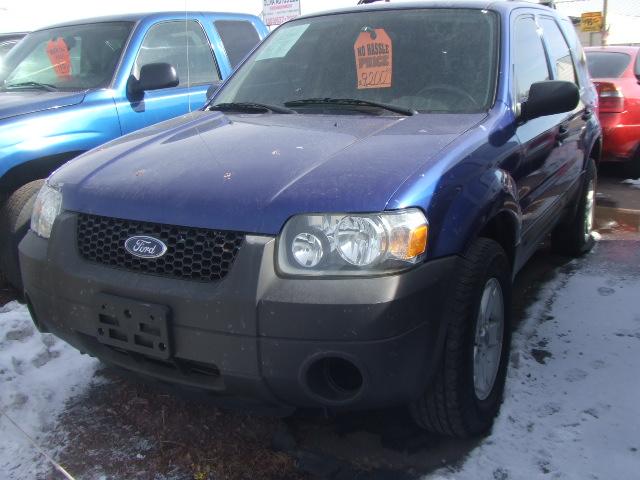 2005 Ford Escape ESi