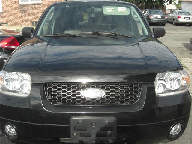 2005 Ford Escape SLT 25